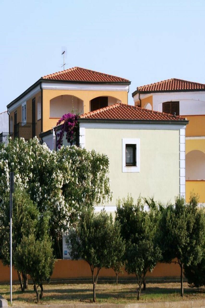 Residence Le Pavoncelle Santa Teresa Gallura Ngoại thất bức ảnh