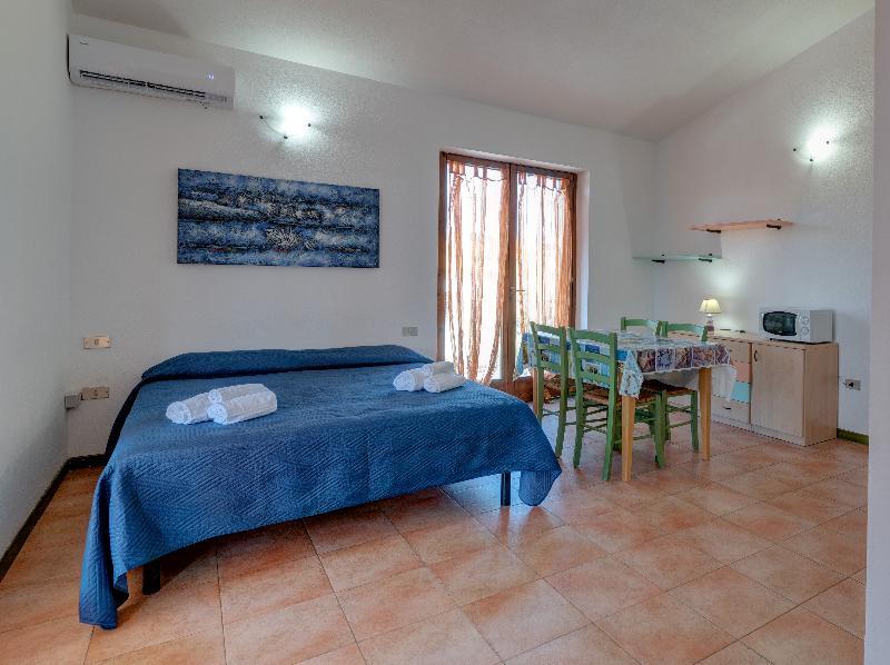 Residence Le Pavoncelle Santa Teresa Gallura Ngoại thất bức ảnh