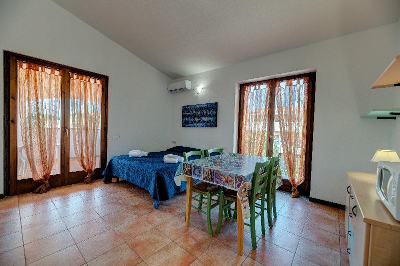 Residence Le Pavoncelle Santa Teresa Gallura Ngoại thất bức ảnh